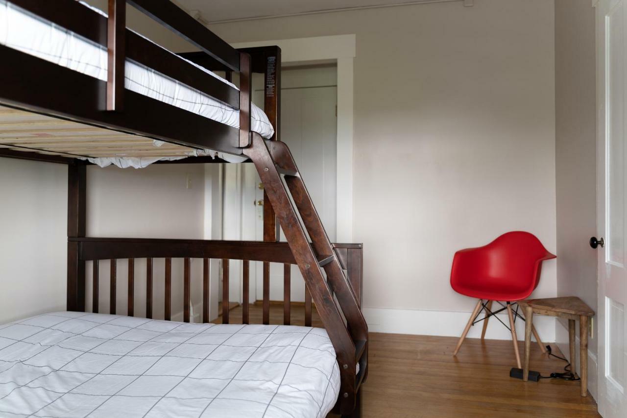 Sunset Hill House Hotel Sugar Hill Room photo