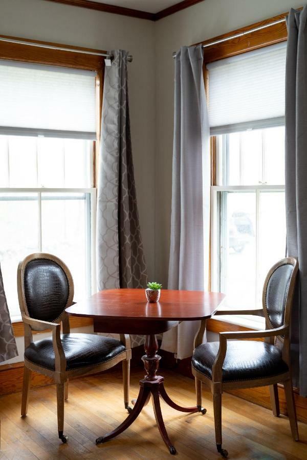 Sunset Hill House Hotel Sugar Hill Room photo