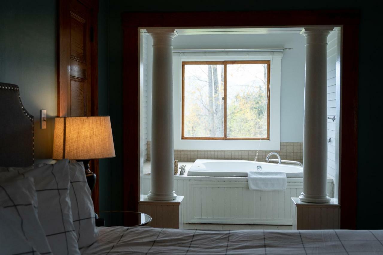 Sunset Hill House Hotel Sugar Hill Room photo
