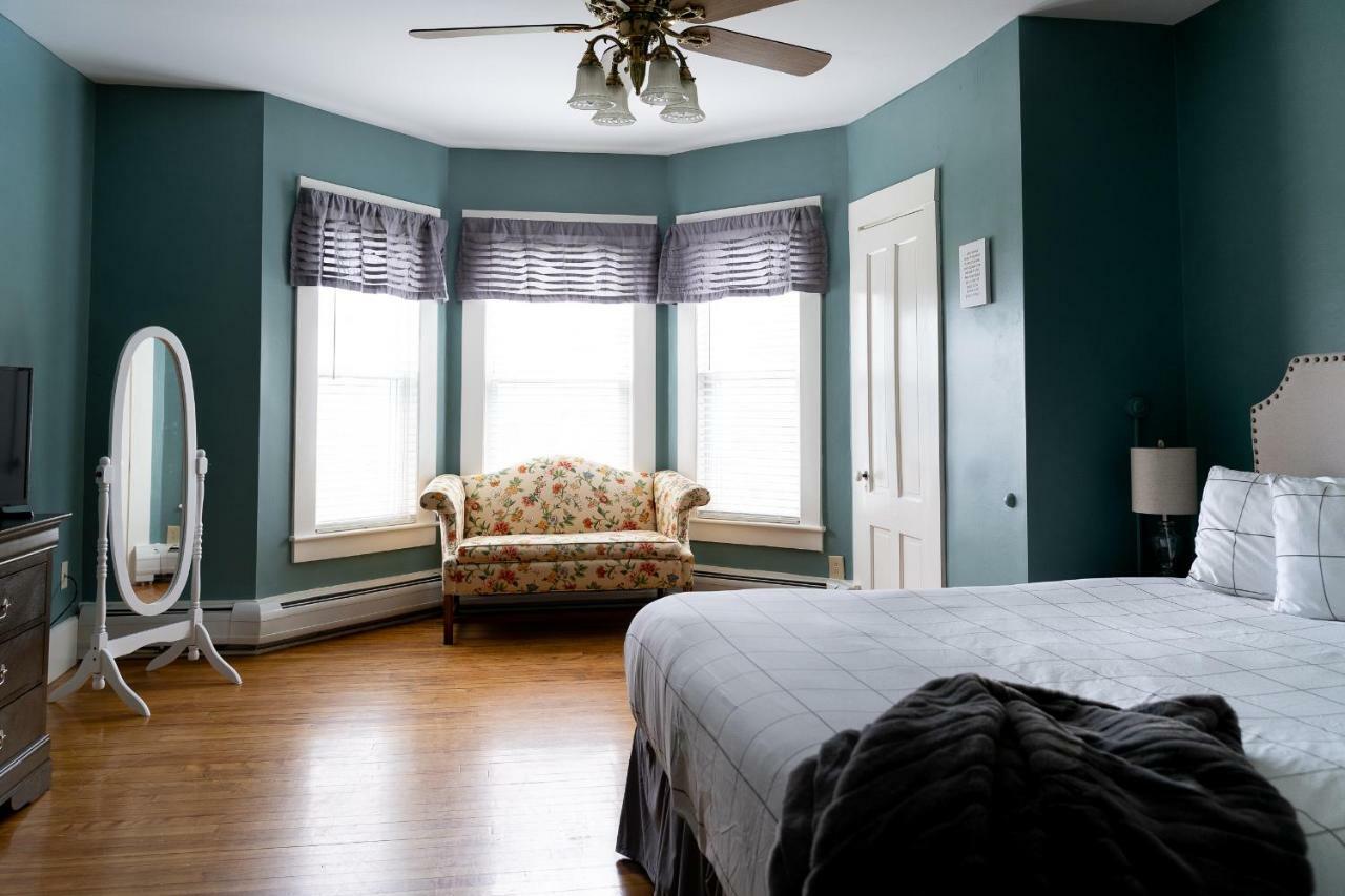 Sunset Hill House Hotel Sugar Hill Room photo