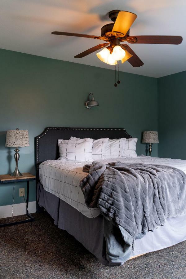 Sunset Hill House Hotel Sugar Hill Room photo